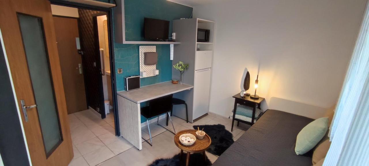 Michelet Studio Climatise Avec Balcon Et Parking Ferme Montpellier Exterior photo